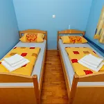 In 41531 דירה *